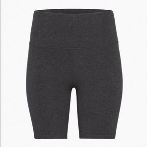 ARITZIA TNA Atmosphere Hi-Rise 7" Short, Heather black